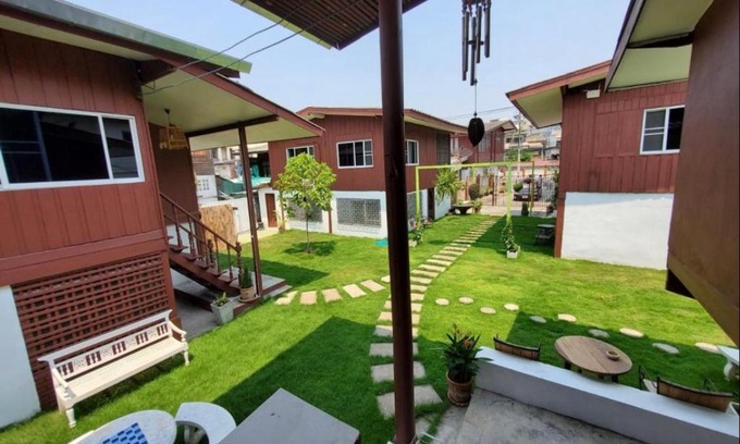 Hai Ya Hostel | Wooden hostel