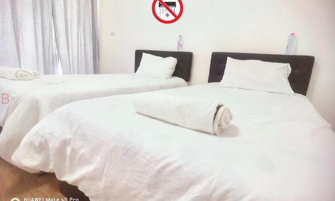 Nakhon Chai Si Hostel | YYK Hostel 24H