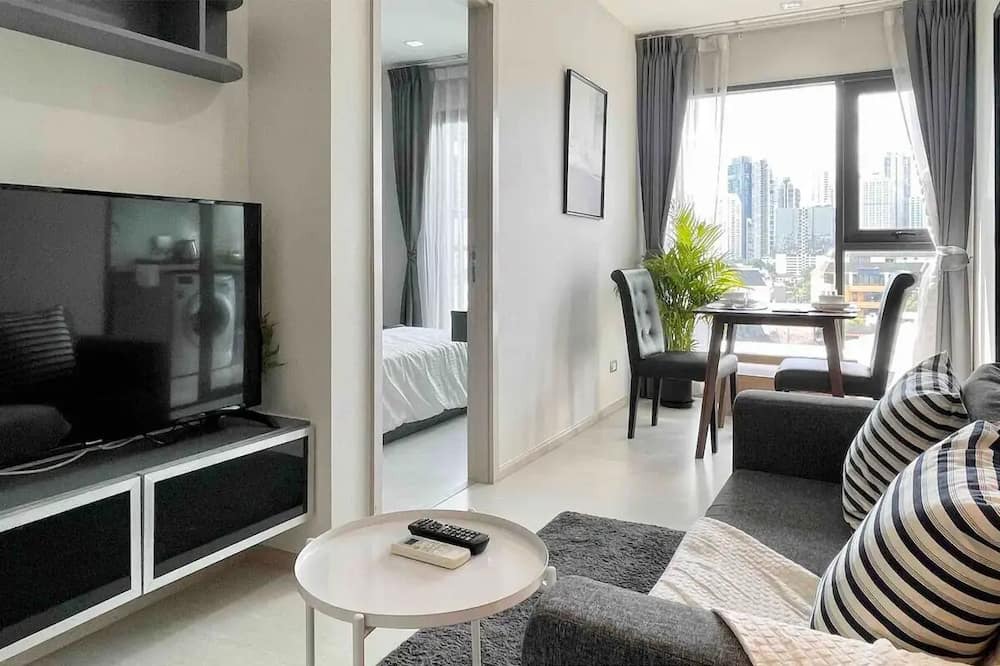 Khlong Tan Apartment | Fully Equipped Kitchen 5min to BTS with City View