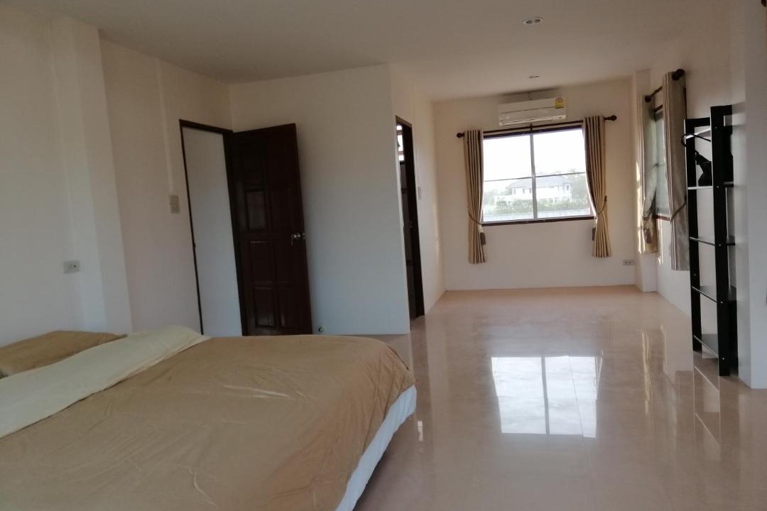 Ban Pong Apartment | Kim​ banpong