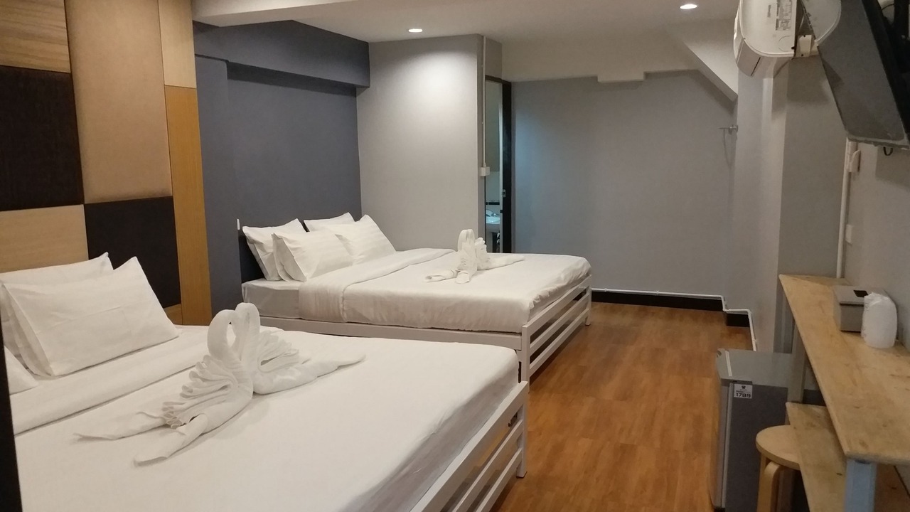 Photo of Bedroom in Thanon Phaya Thai