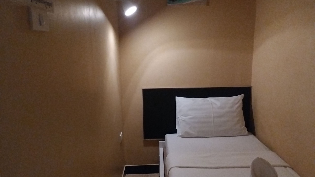 Photo of Bedroom in Thanon Phaya Thai