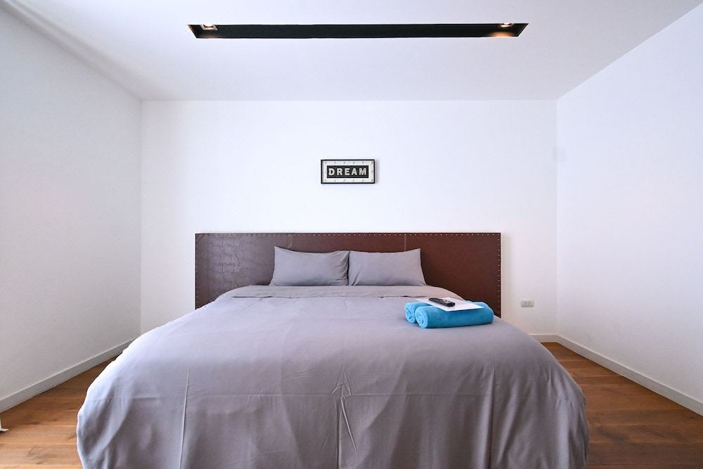 Photo of Bedroom in Na Kluea