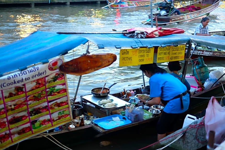 Photo of Others in Amphawa