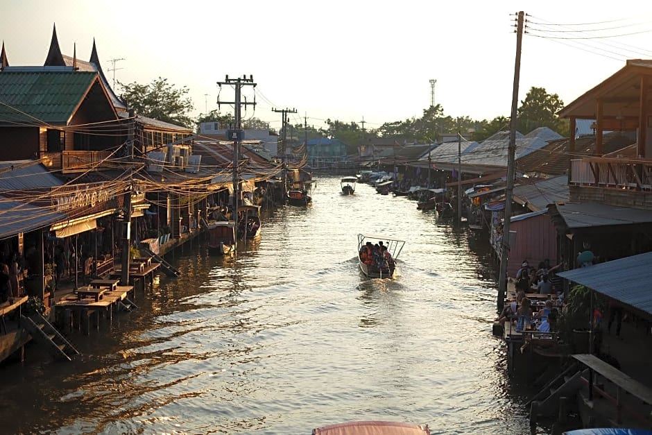 Photo of Others in Amphawa