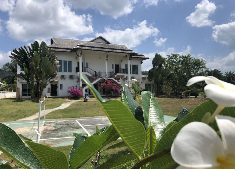 Photo of Buildings in Ban Khlong Haeng