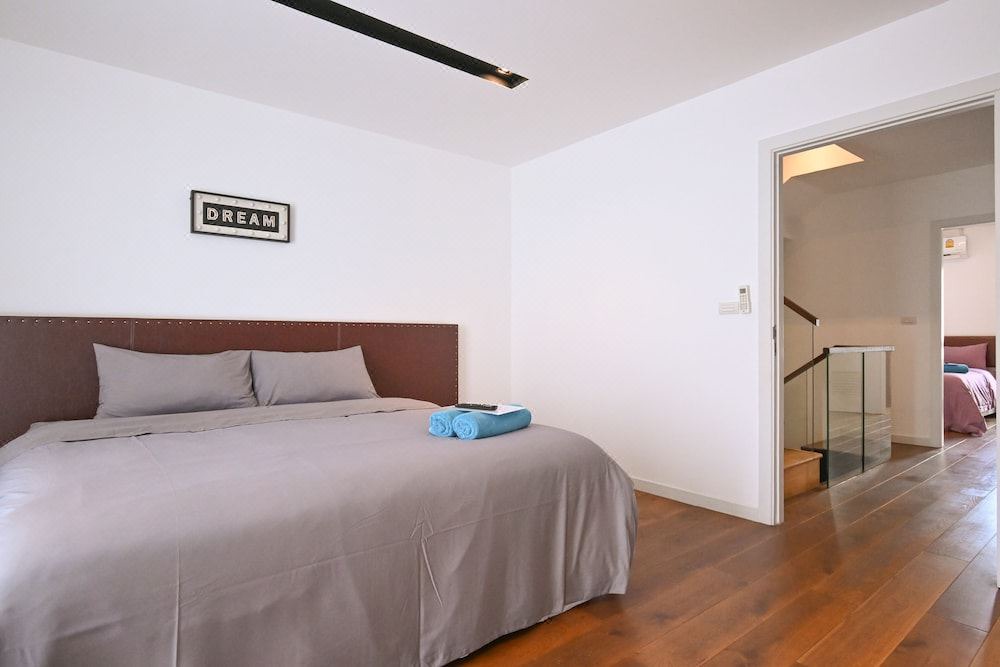 Photo of Bedroom in Na Kluea