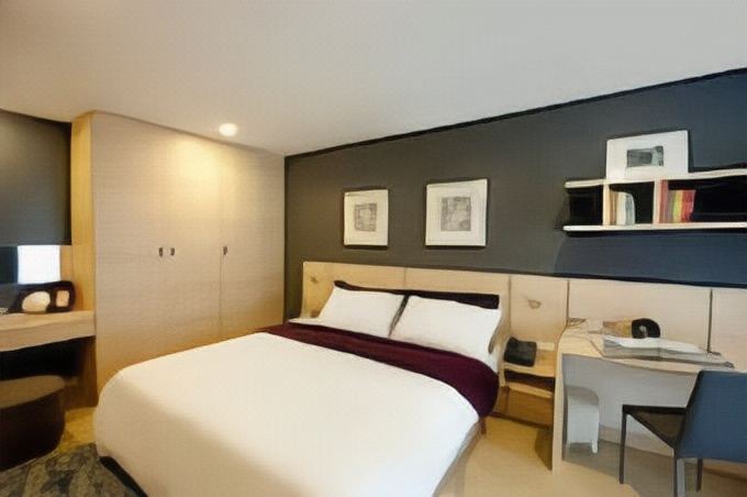 Photo of Bedroom in Khlong Tan
