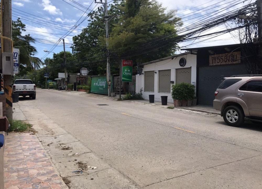 Photo of Buildings in Saen Suk