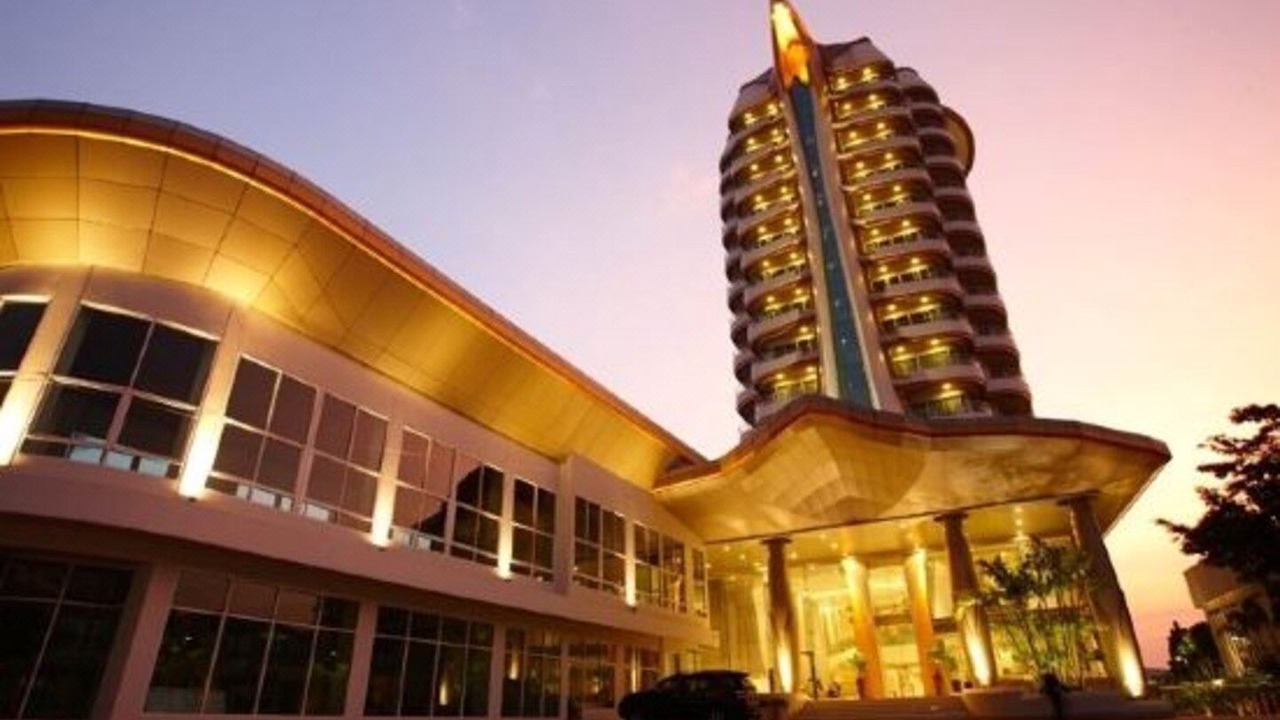 Photo of Buildings in Phra Khanong