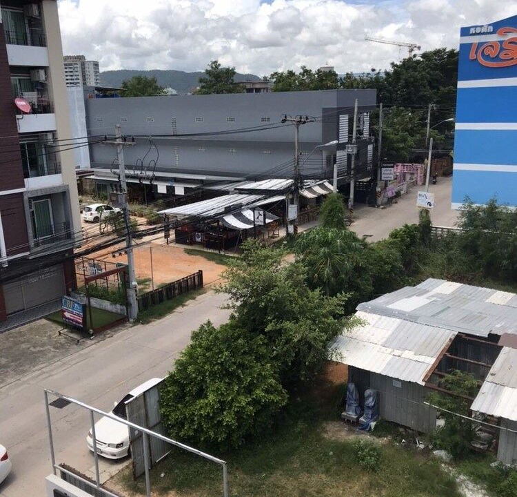 Photo of Buildings in Saen Suk