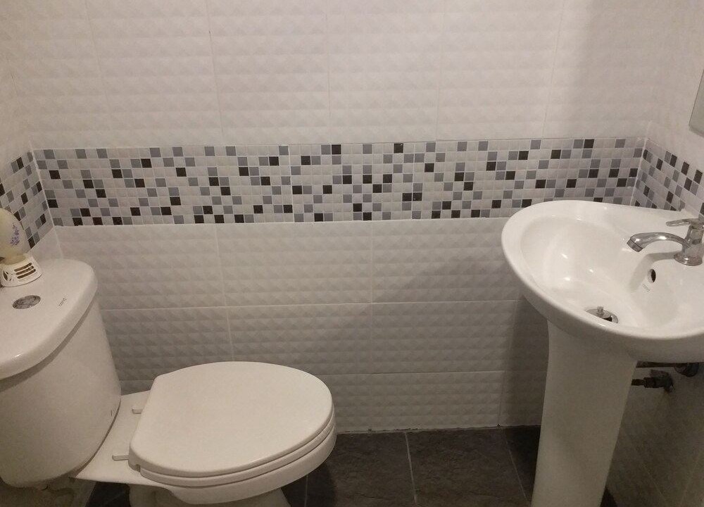 Photo of Bathroom in Thanon Phaya Thai