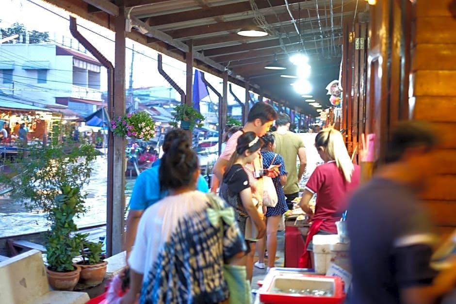 Photo of Others in Amphawa