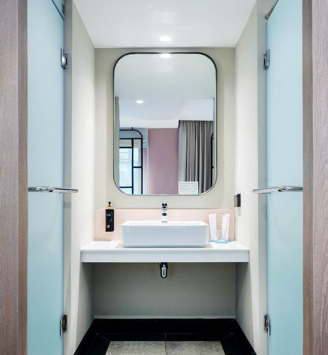 Photo of Bathroom in Embassy District