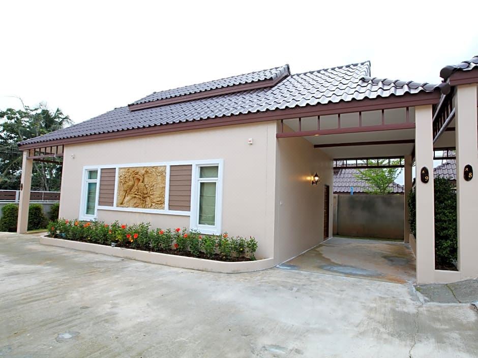 Photo of Buildings in Kho Hong