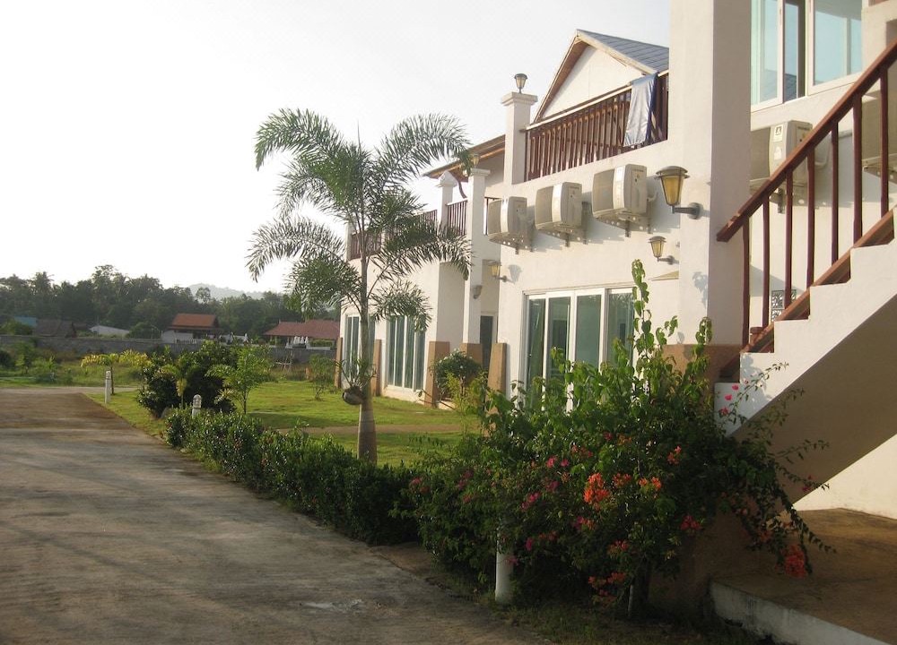 Photo of Buildings in Ban Khlong Haeng