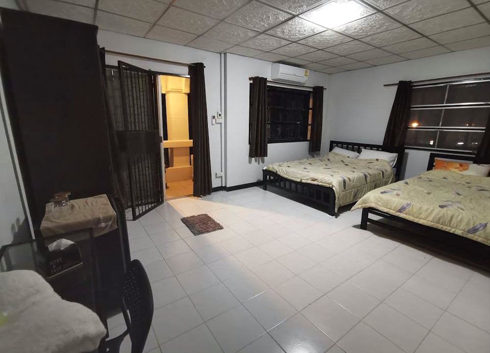 Photo of Bedroom in Saen Suk