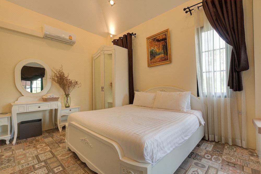 Photo of Bedroom in Khlong Muang