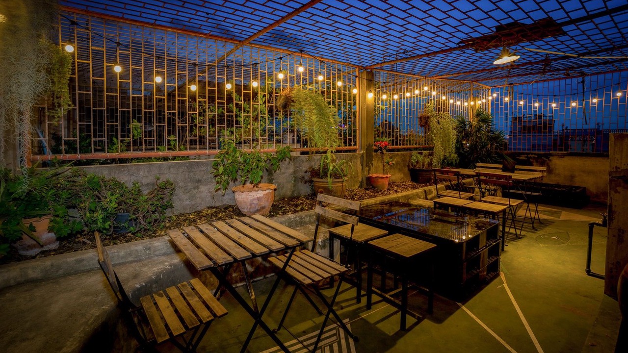 Photo of Patio Balcony in Talat Yot