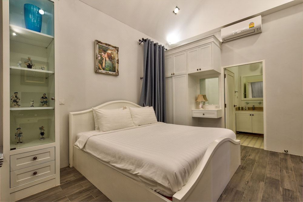 Photo of Bedroom in Khlong Muang
