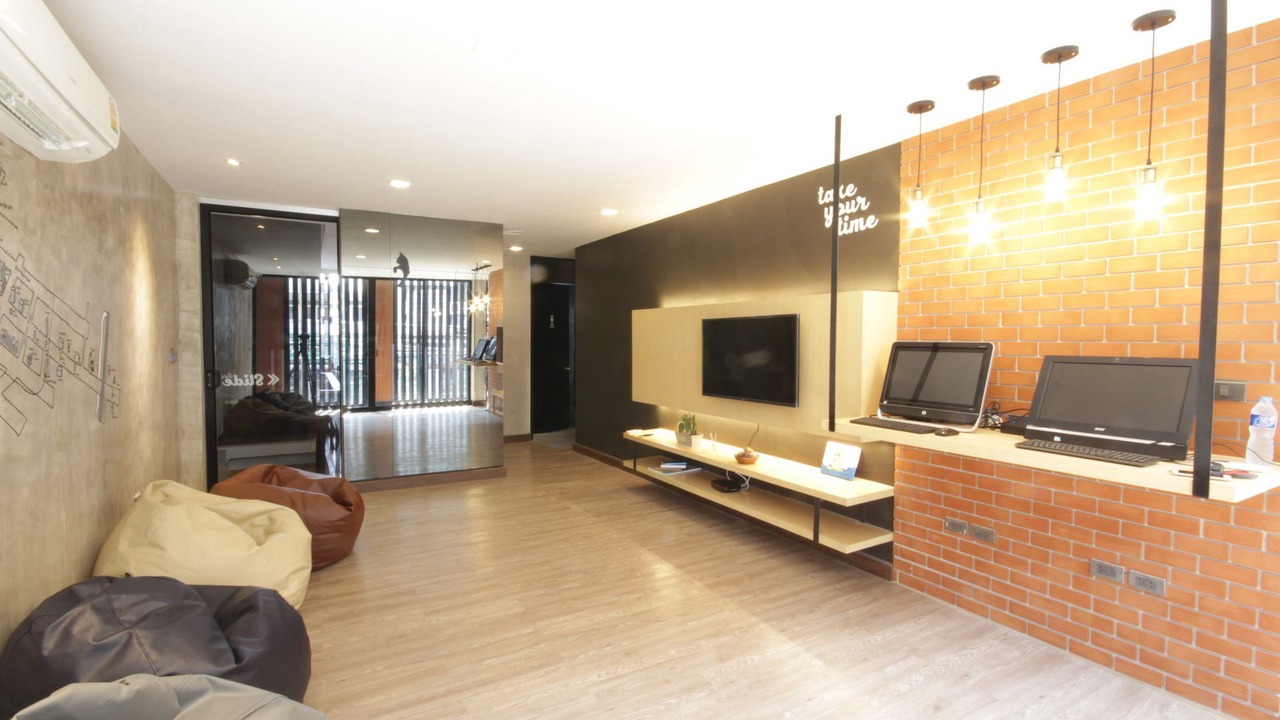 Photo of Livingroom in Phra Khanong Nuea