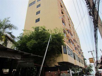 Photo of Buildings in Pattaya Bay