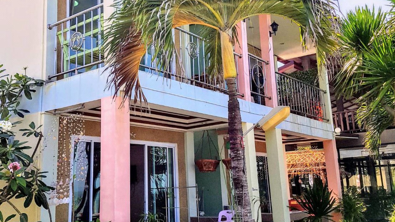 Photo of Buildings in Don Sak