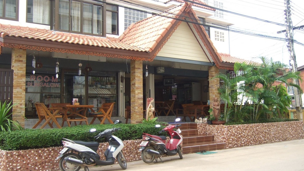 Photo of Buildings in Thani