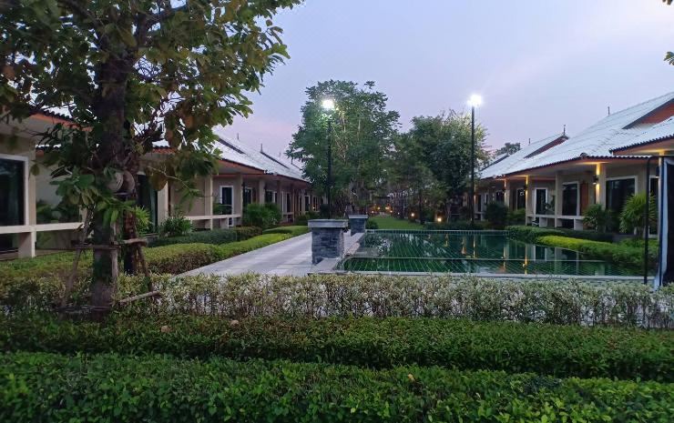 Photo of Buildings in Tha Yang