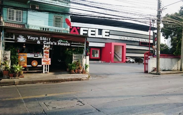 Photo of Buildings in Bang Chak