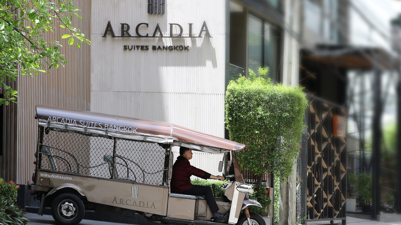 Photo of Buildings in Ploenchit