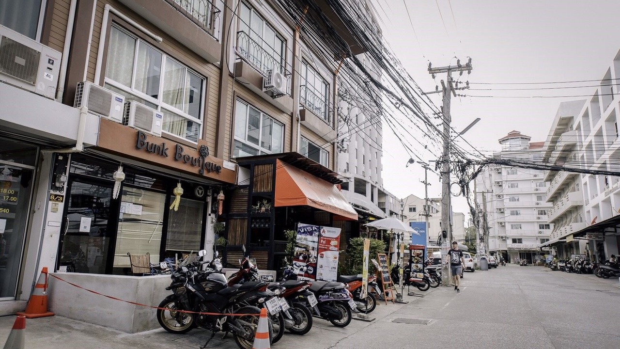Photo of Buildings in Chang Phueak