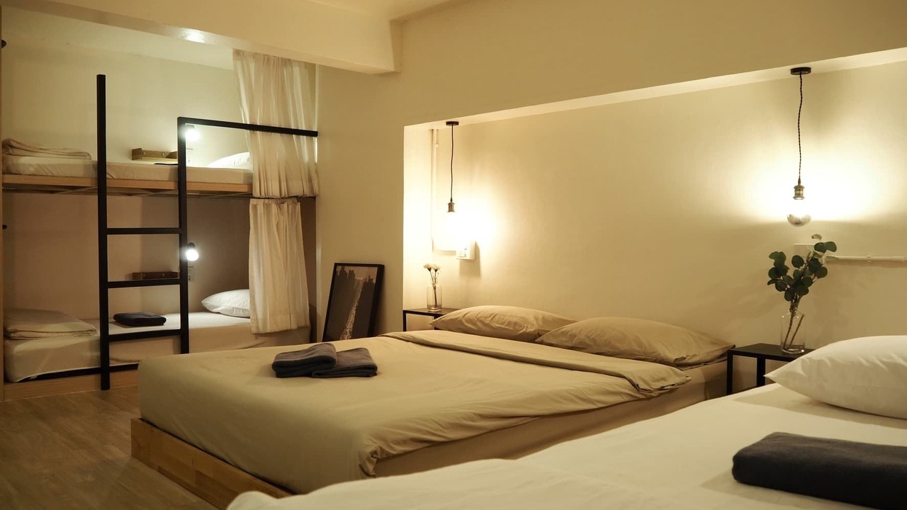 Photo of Bedroom in Thanon Phetchaburi