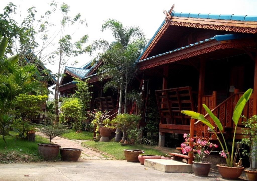 Photo of Buildings in Thani