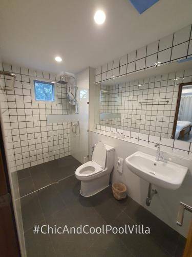 Photo of Bathroom in Pa Daet