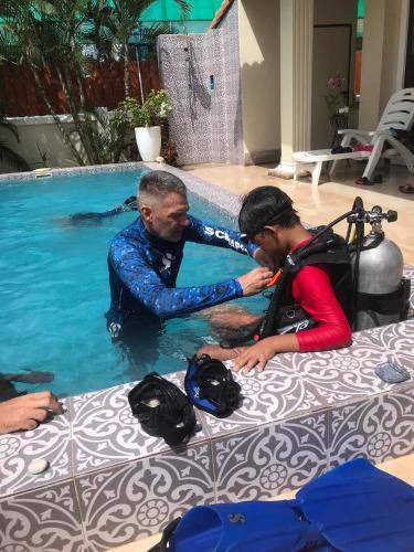 Photo of Human In Picture in Ko Lanta