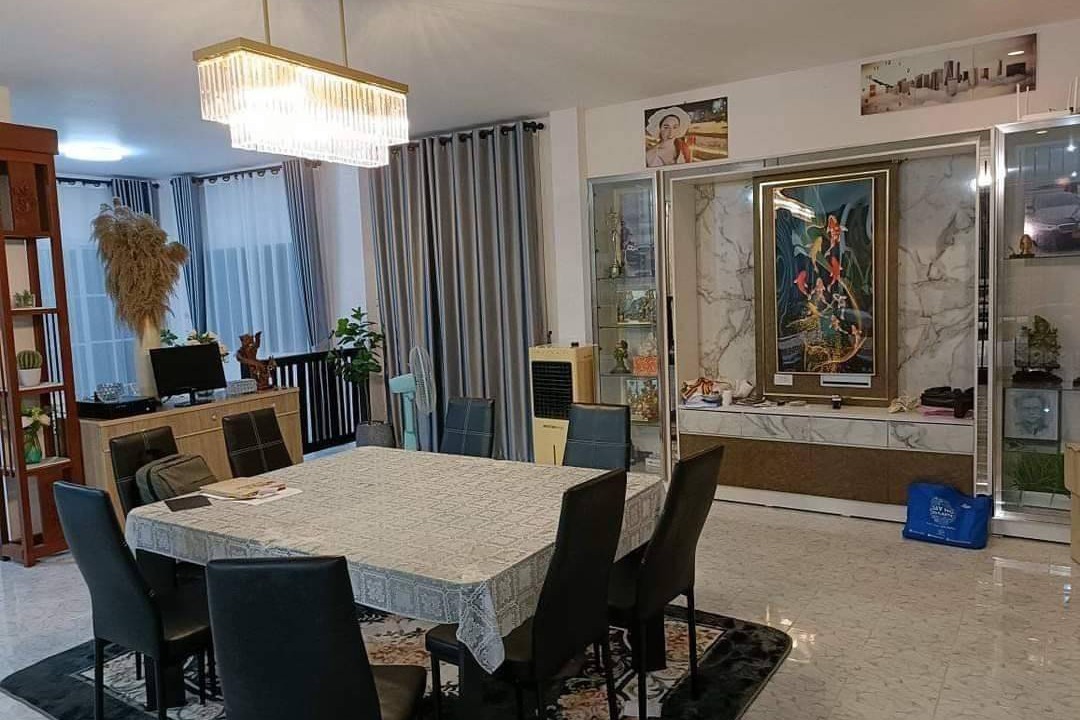 Photo of Livingroom in San Pa Thong