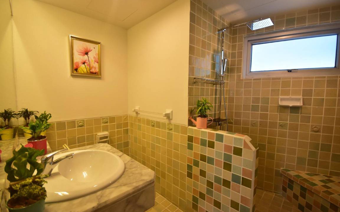 Photo of Bathroom in Khao Takiab
