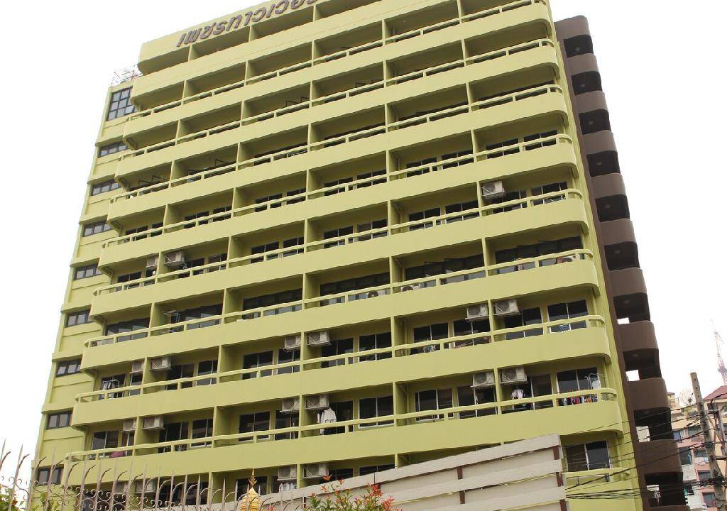 Photo of Buildings in Khlong Tan Nuea