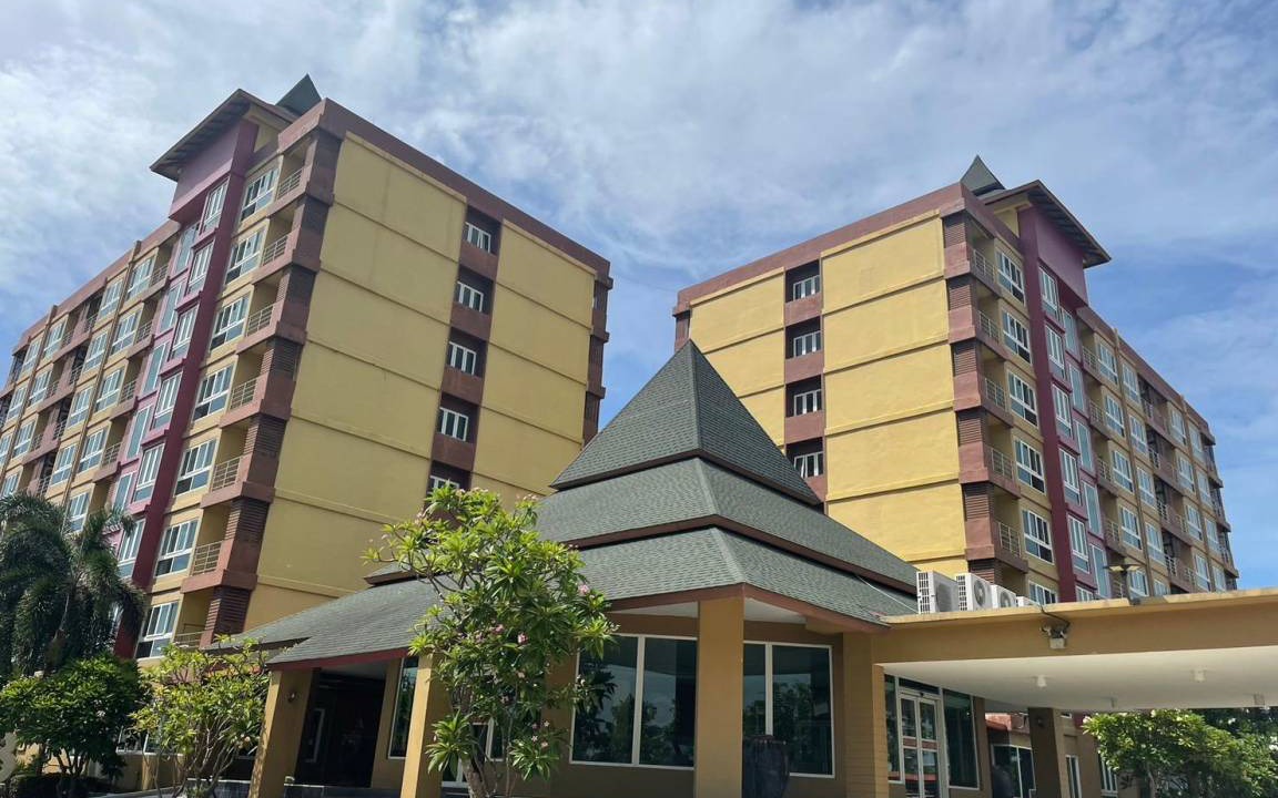Photo of Buildings in Bang Sao Thong
