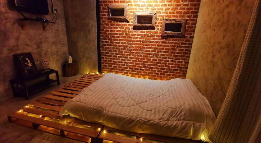 Photo of Bedroom in Chom Bueng