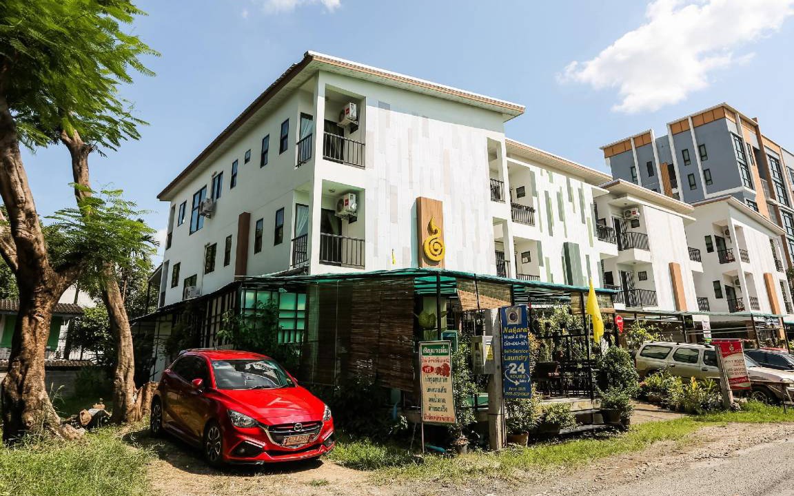 Photo of Buildings in Chang Khlan