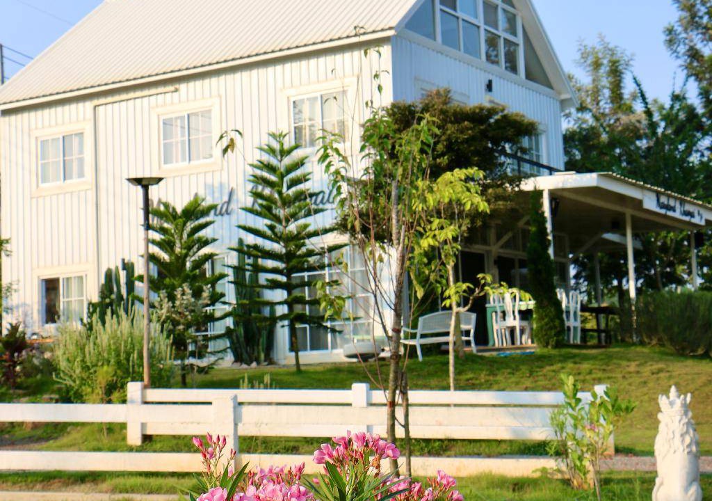 Photo of Buildings in Khlong Muang