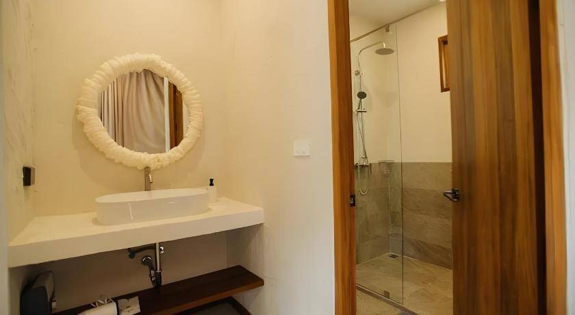 Photo of Bathroom in Mae On