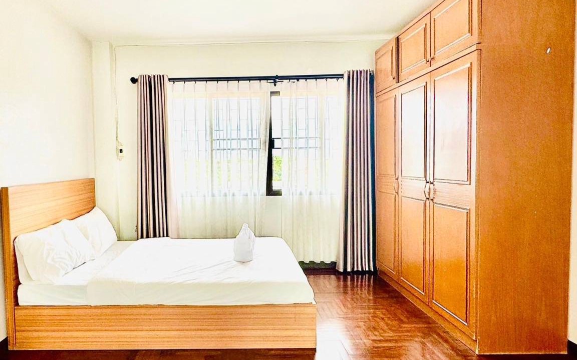 Photo of Bedroom in Phra Khanong