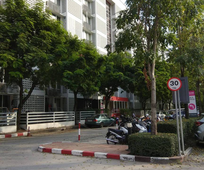 Photo of Others in Huai Khwang