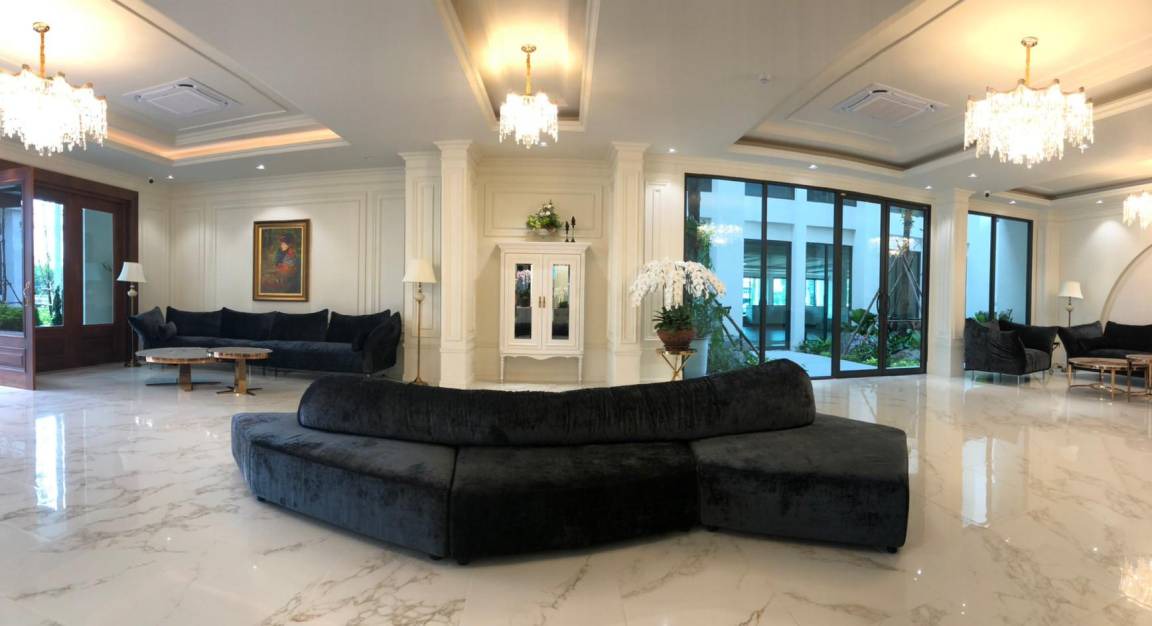 Photo of Livingroom in Ang Thong