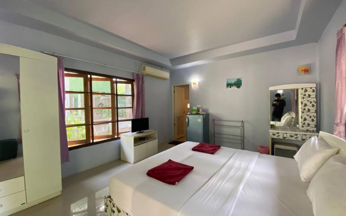 Photo of Bedroom in Wat Bung Toei