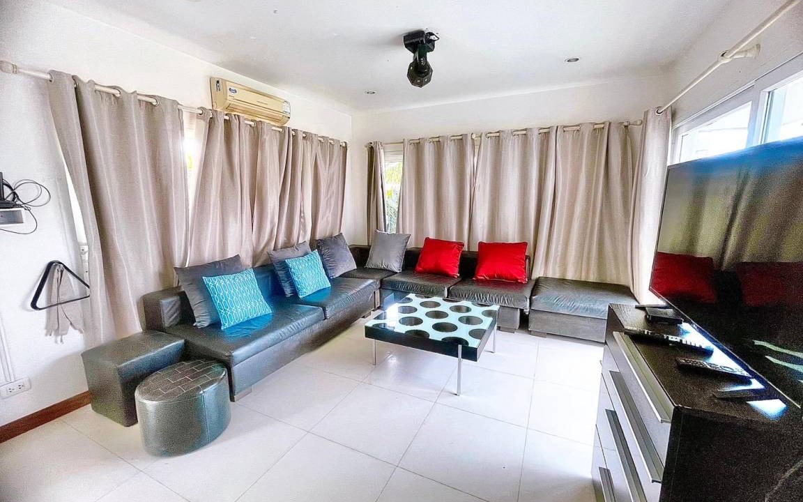 Photo of Livingroom in Bang Lamung