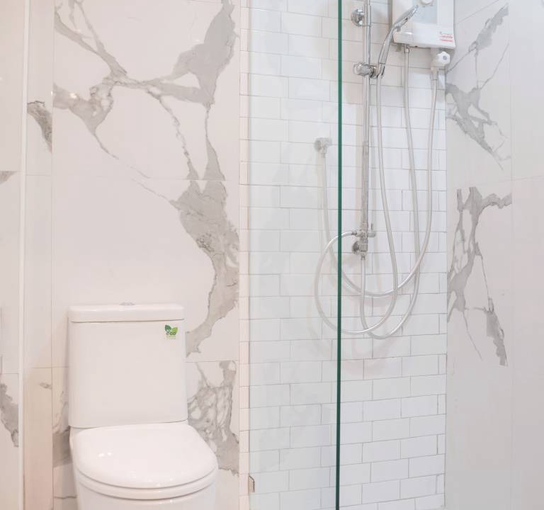 Photo of Bathroom in Wat Ratchabophit